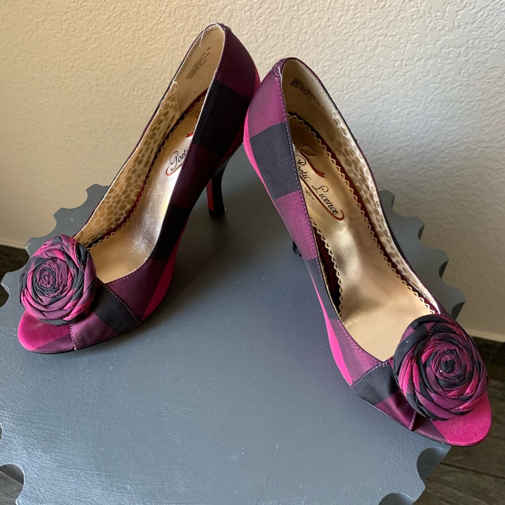 $35🔥Purple/black peep toe heels size US8 or 39 - Picture 2 of 6
